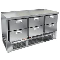 mini6376dad3-de60-4f54-a00d-1f4617460979